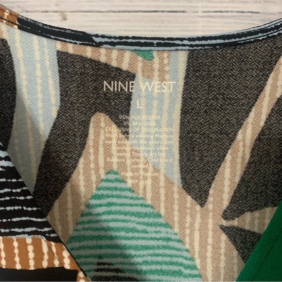 Nine West Green/black/gold Geometric Print Long Sleeve Faux Wrap Dress Size LG - Picture 3 of 5